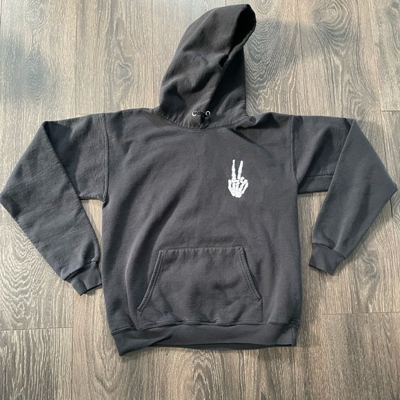 Artist Union Clothing Co. Tops - Artist Union Sweatshirt